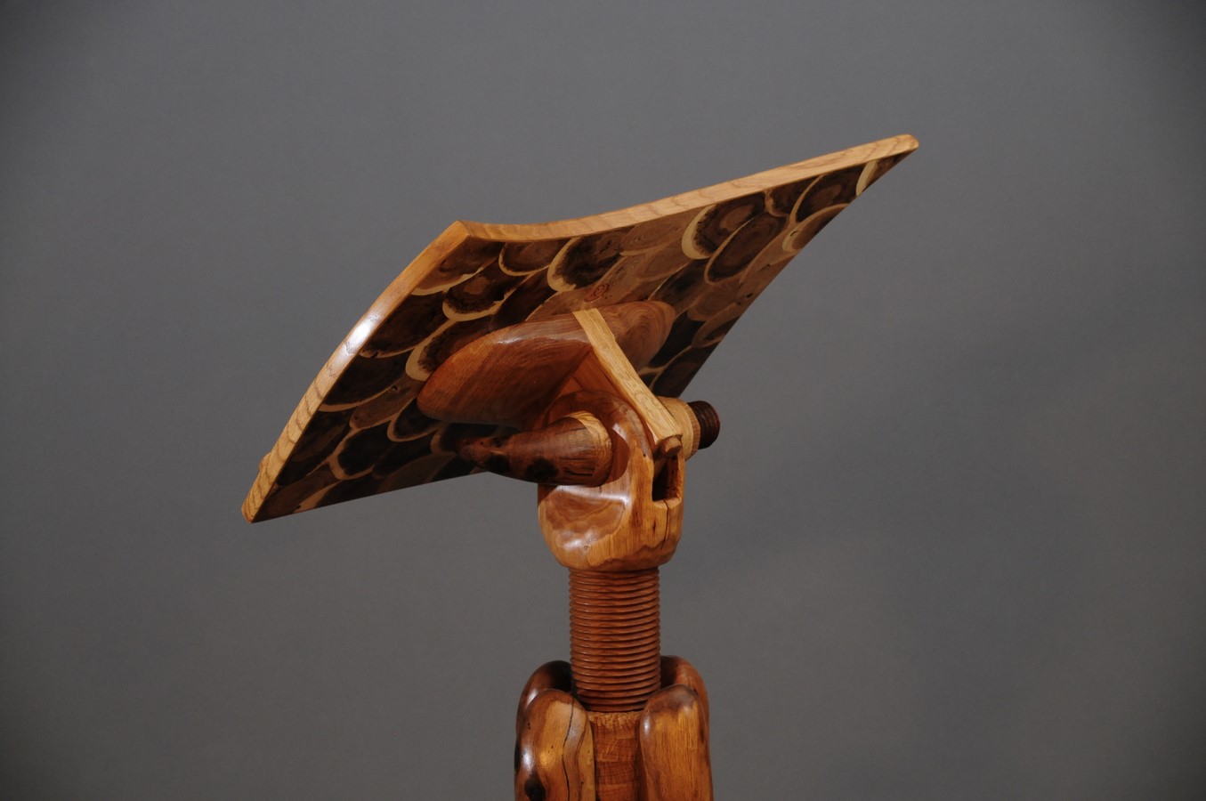 The stand can move horizontally or tip towards